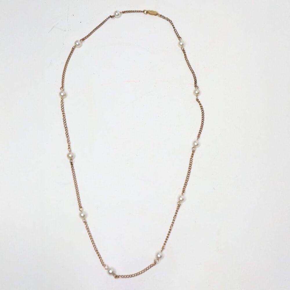 Faux Pearl & Gold Tone Chain Delicate Necklace Classic Old Money Pearls - Picture 7 of 7